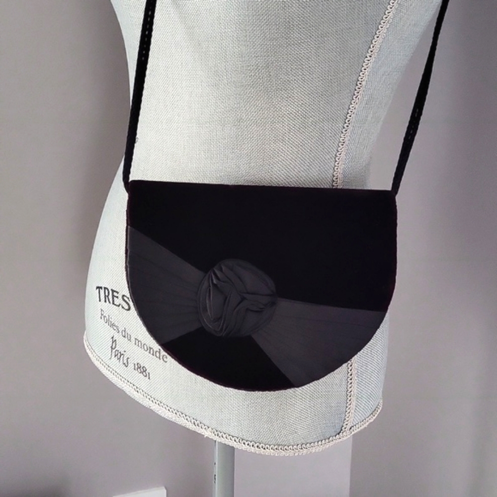 Eaton Black Velvet Vintage Bag - Picture 7 of 11